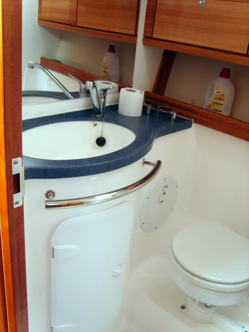 BAVARIA 42 CRUISE — photo 4
