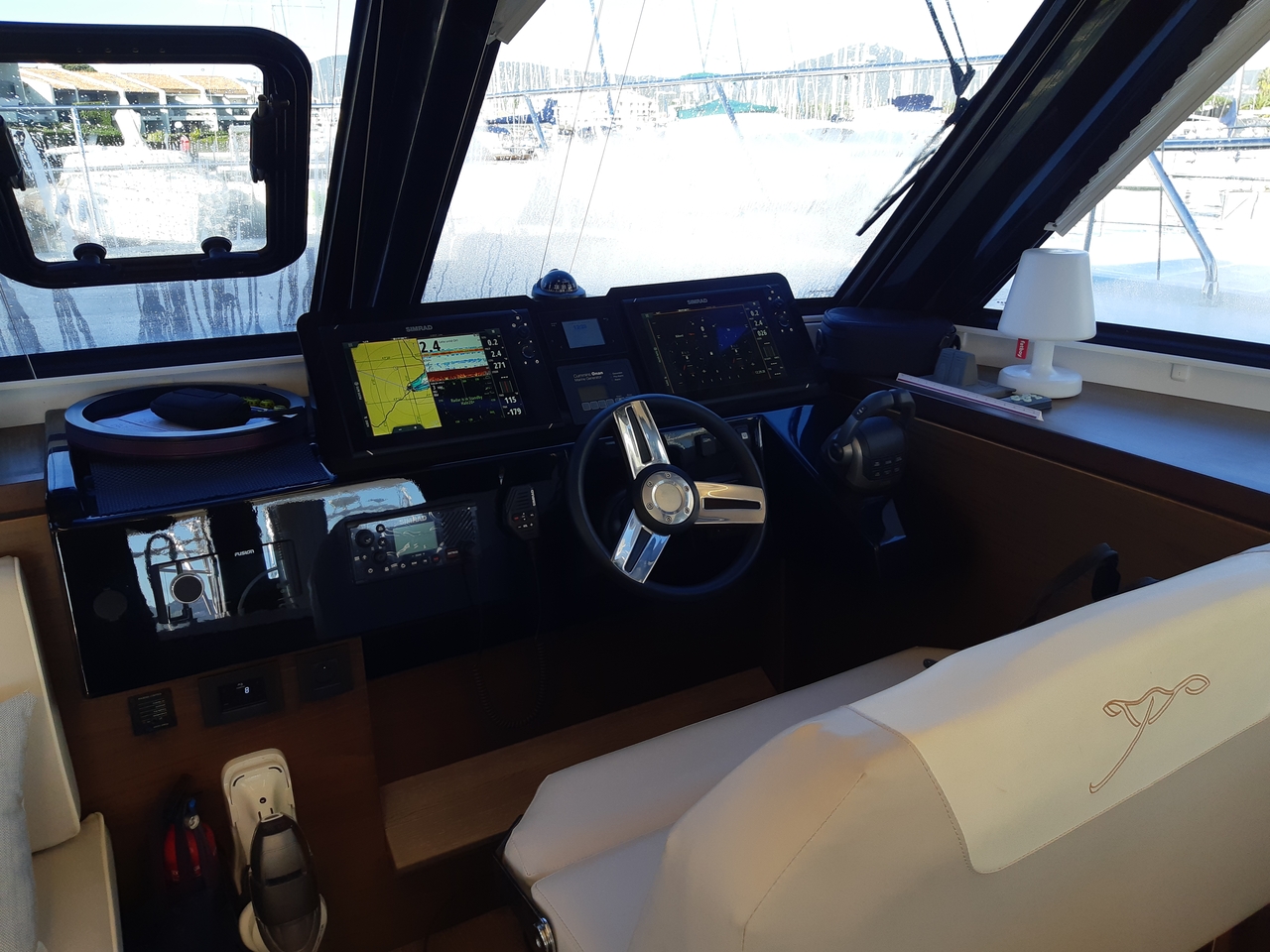 NAUTITECH 47 POWER CAT — photo 12