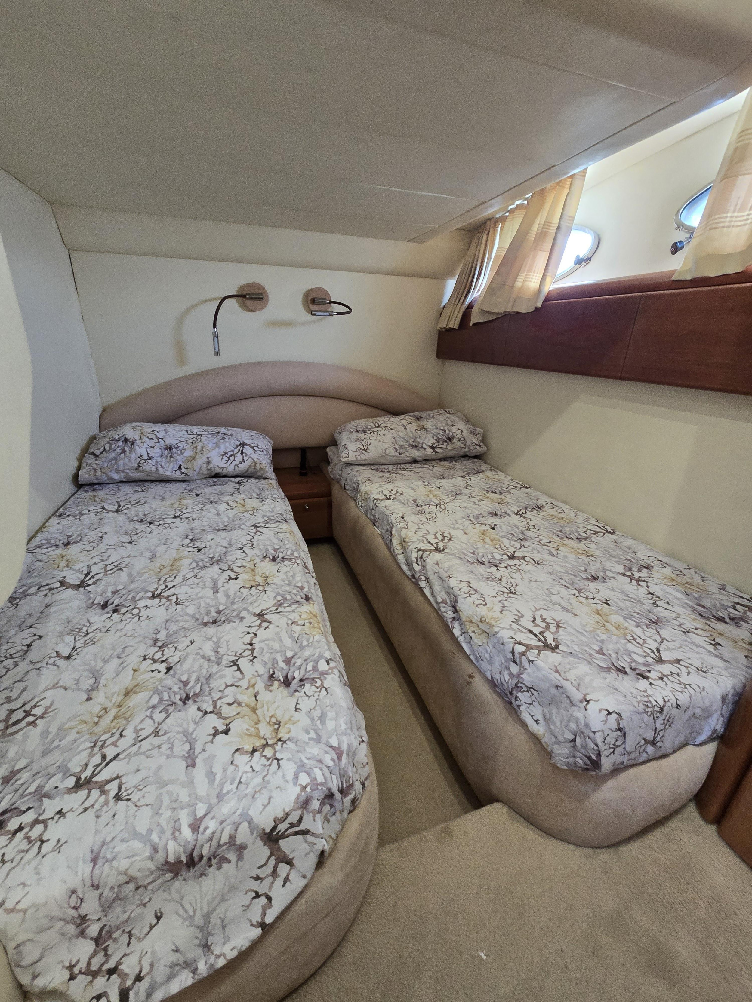 Princess V55 — photo 2