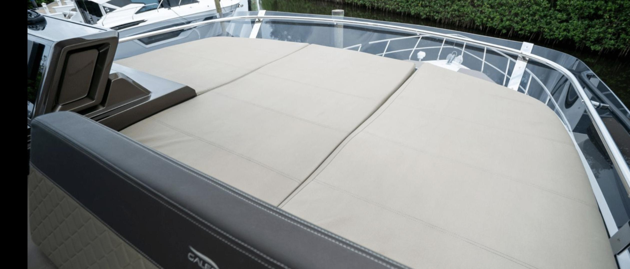 Galeon 560 Fly — photo 5