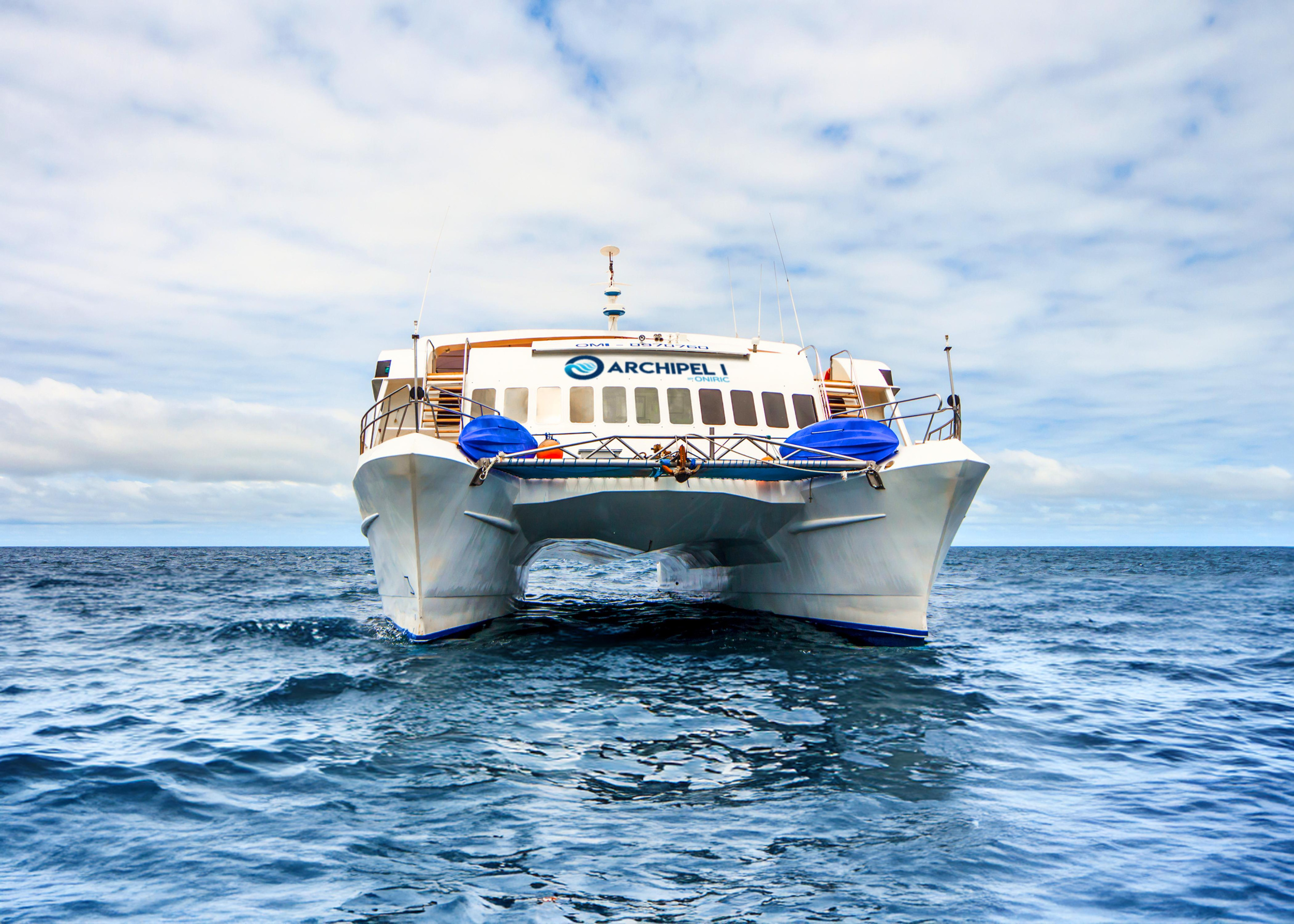 Galapagos Wildlife & Volcanoes