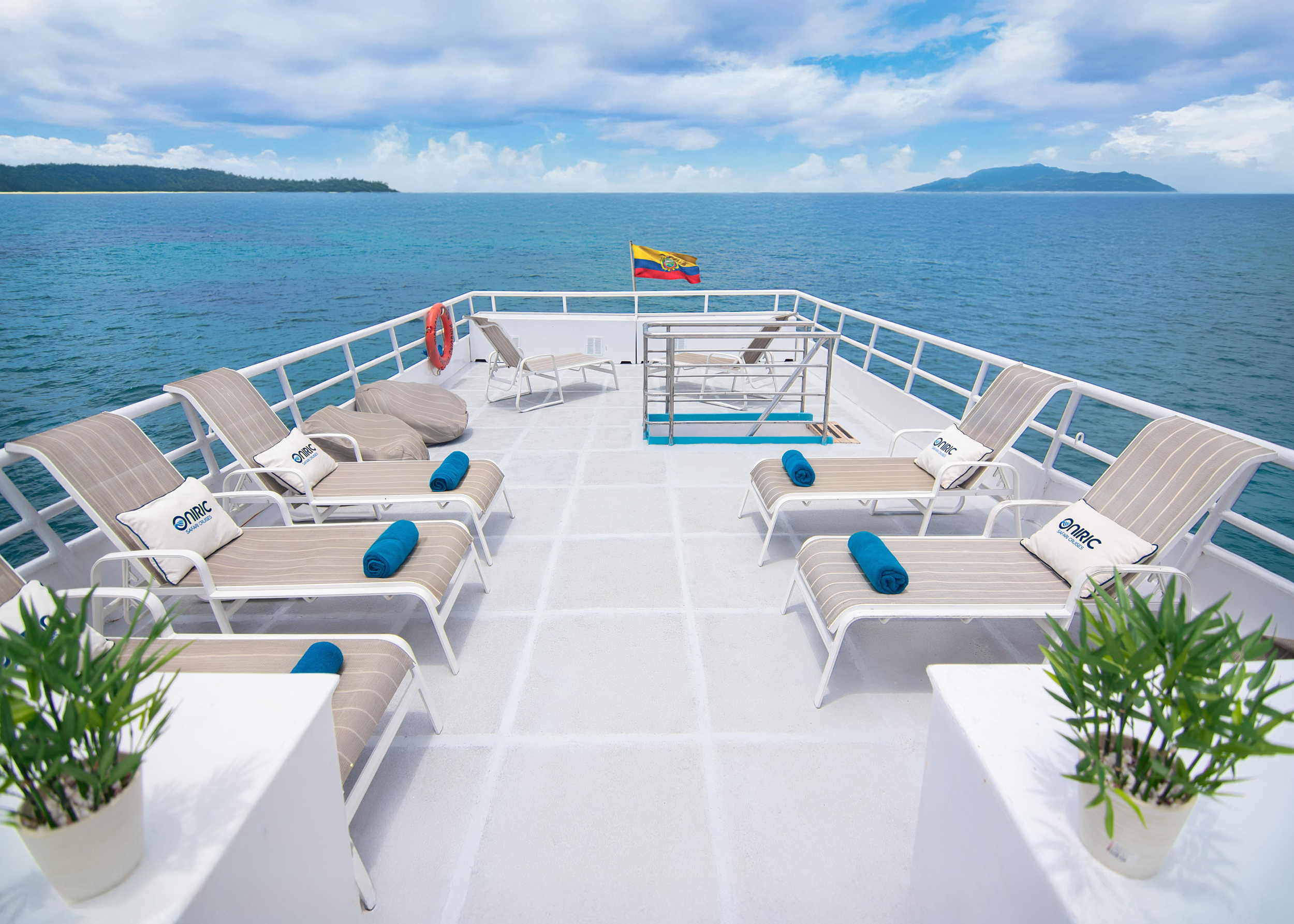 Galapagos Diving Cruise on Aqua yacht — photo 3
