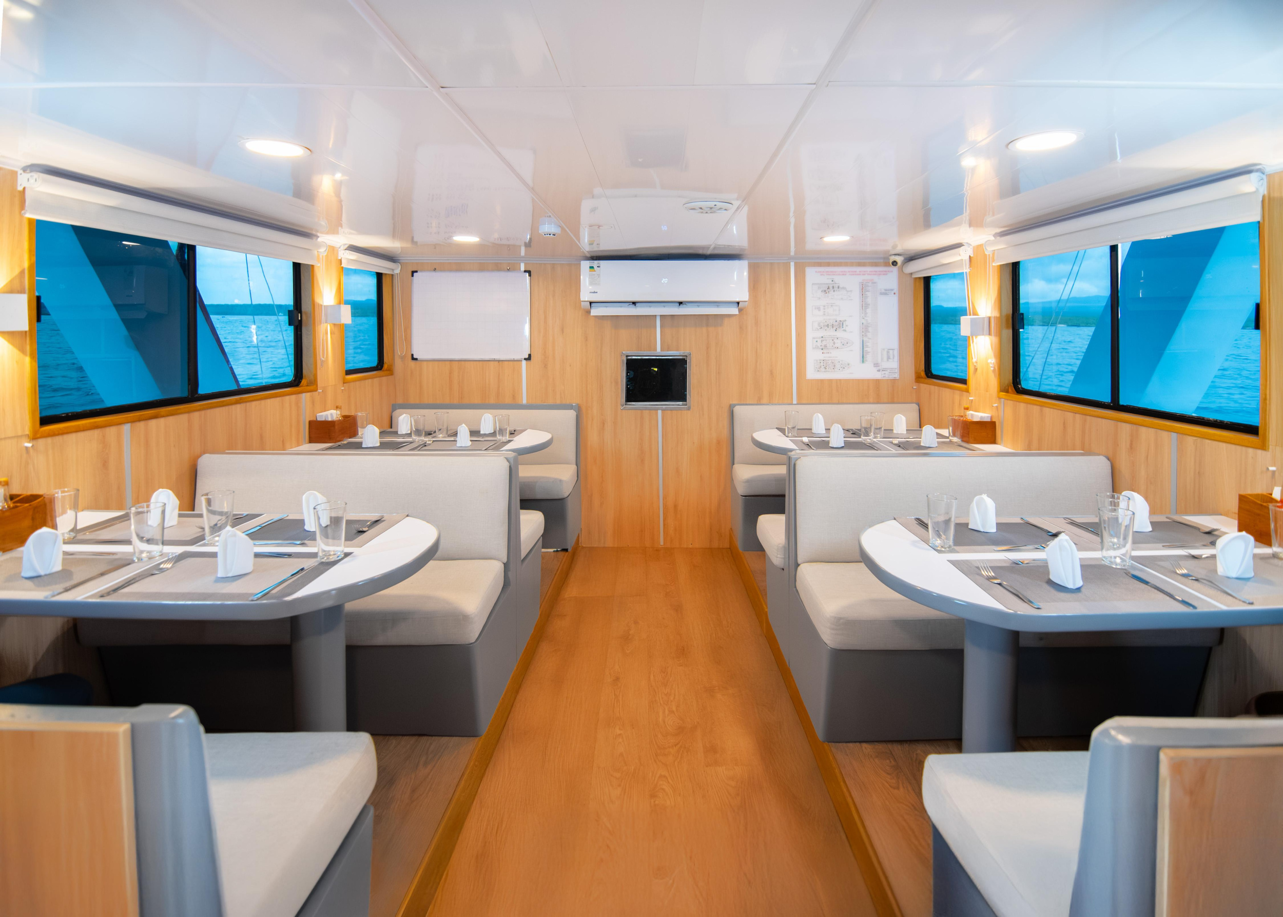 Galapagos Diving Cruise on Aqua yacht — photo 2