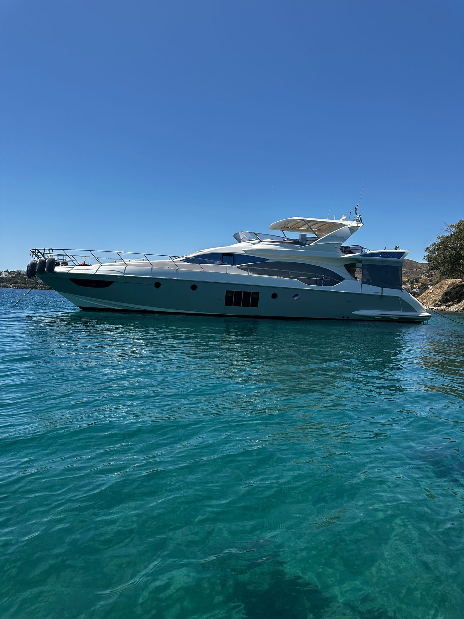 Azimut 70 — photo 1