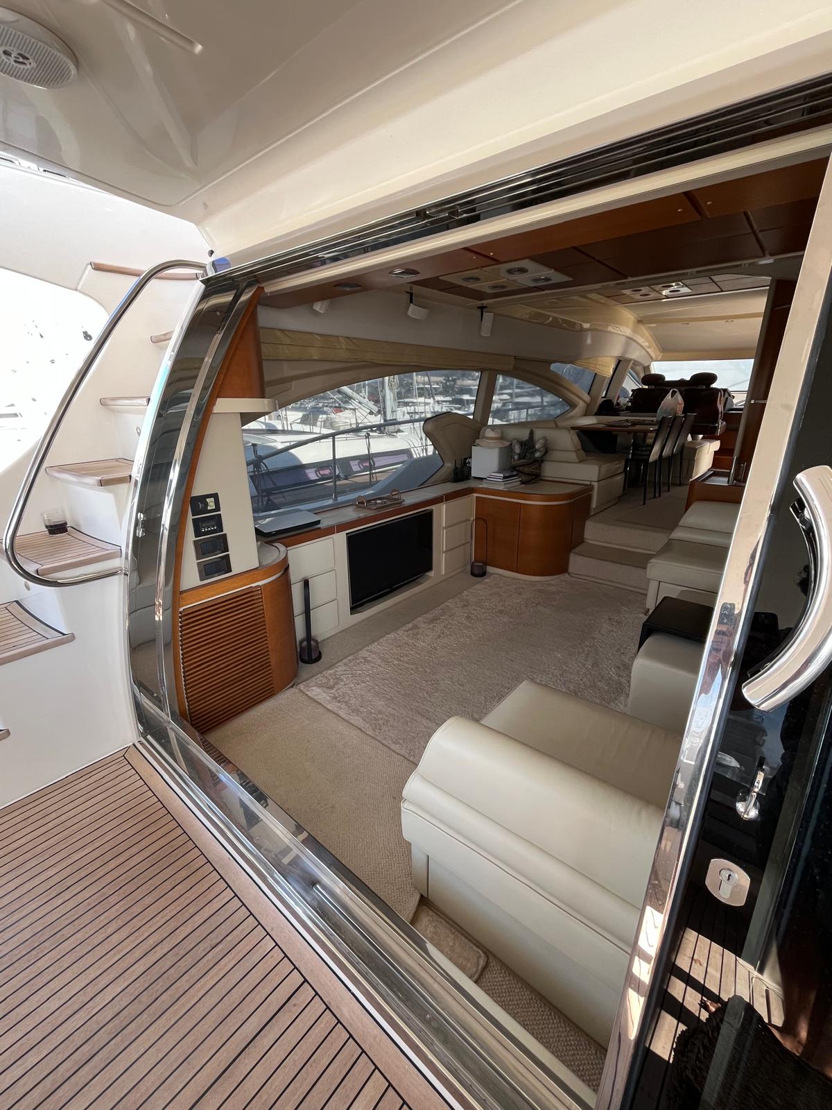 Azimut 70 — photo 4