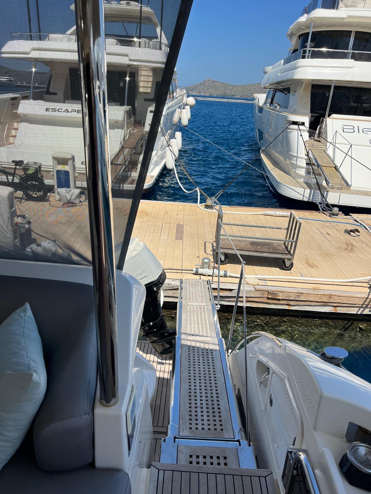 Azimut 70 — photo 31