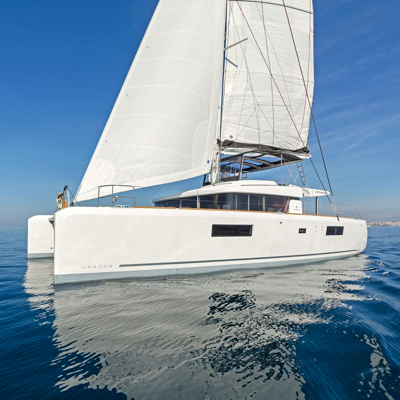 Lagoon 52F — photo 11