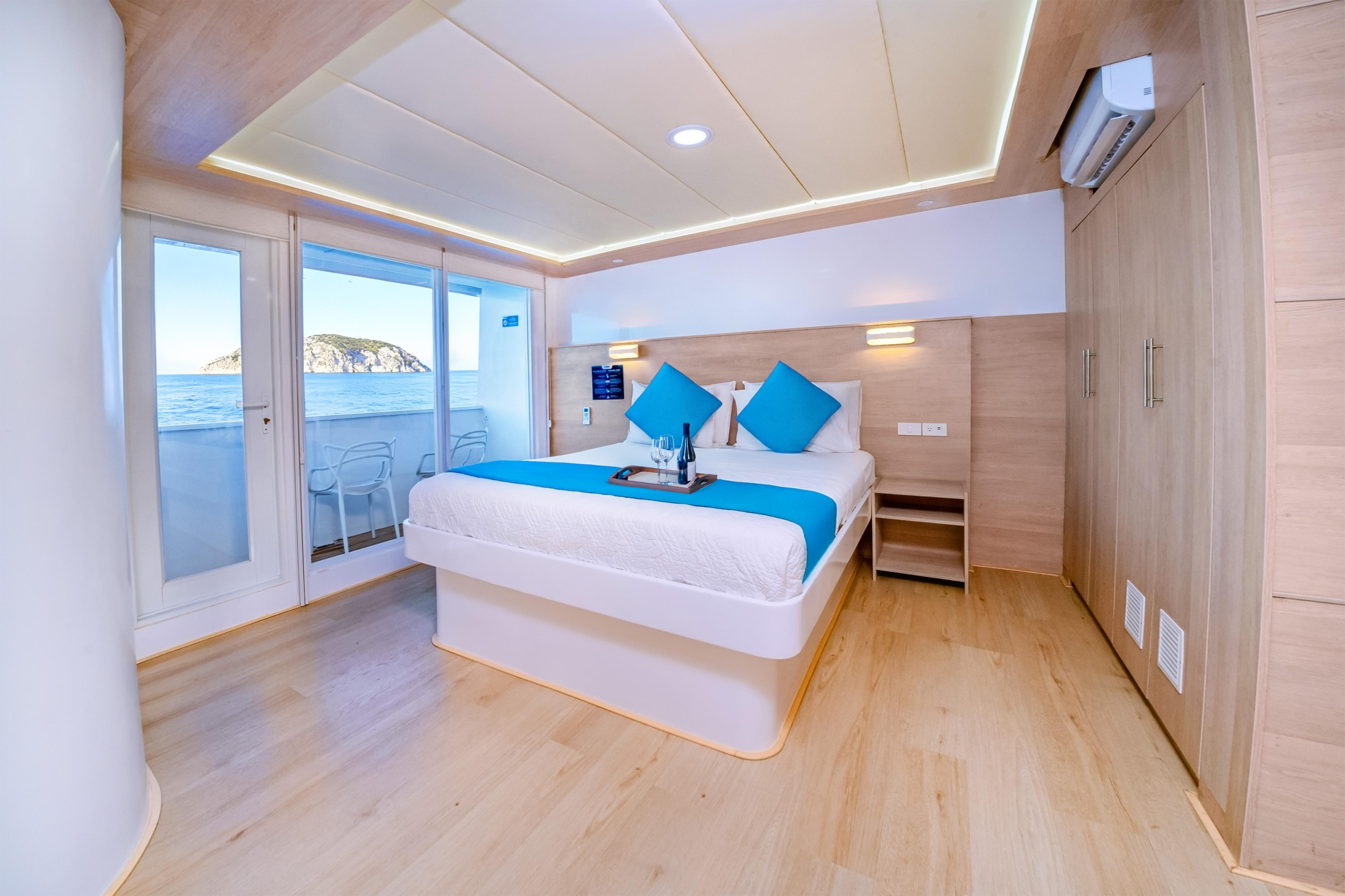 Treasures of the Galapagos Small Ship Cruise — photo 15