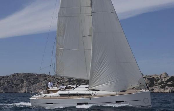 Photo #1 - Dufour 410 Grand Large (Stella) in (Horta) - 48565