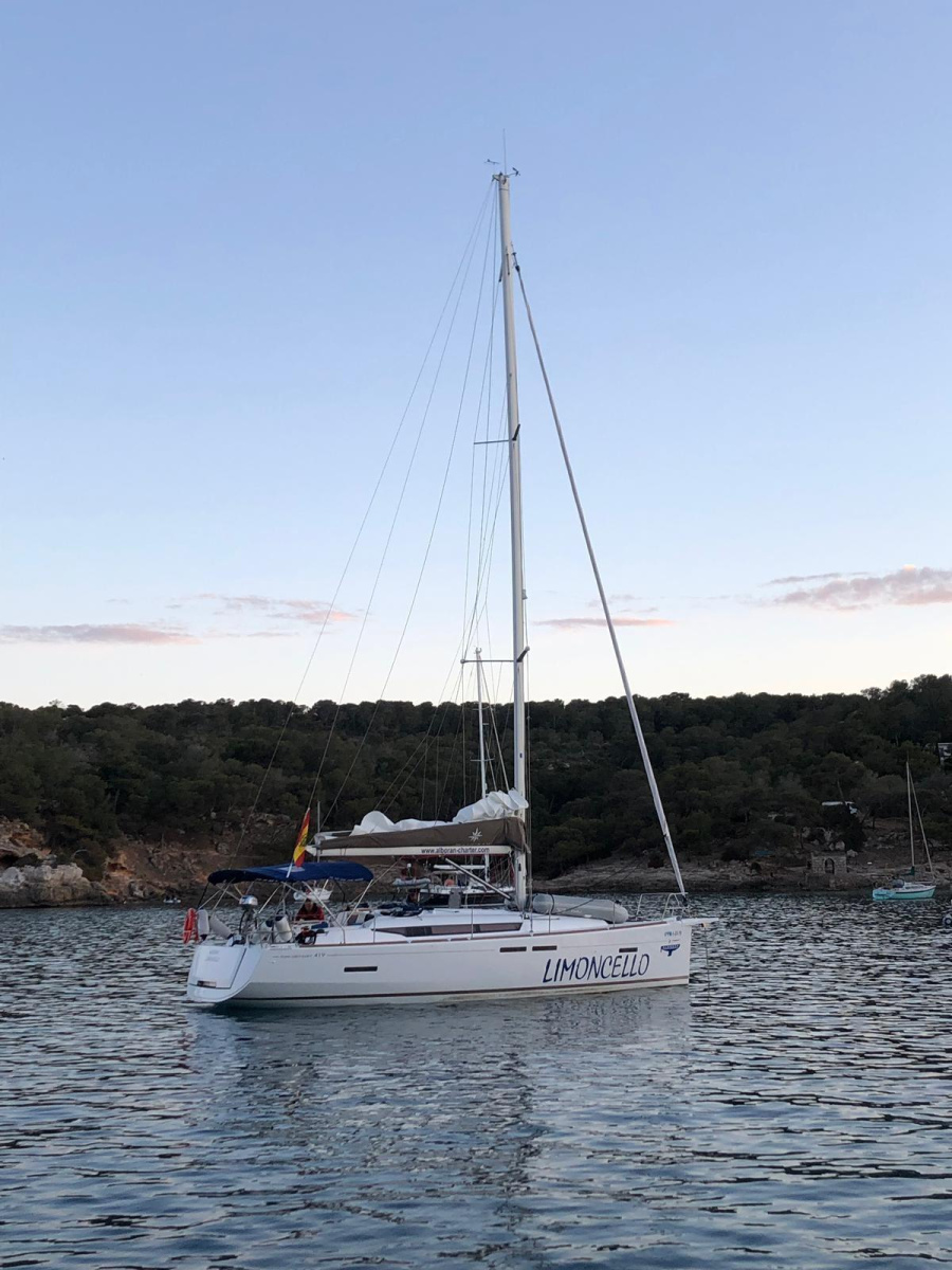 Photo #1 - Sun Odyssey 419 (Alboran Limoncello) in de Mallorca - 51863