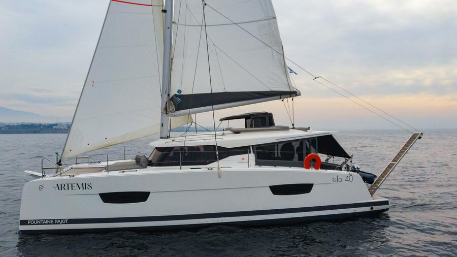 Photo #1 - Fountaine Pajot Isla 40 (Artemis) in Lefkas - 54775