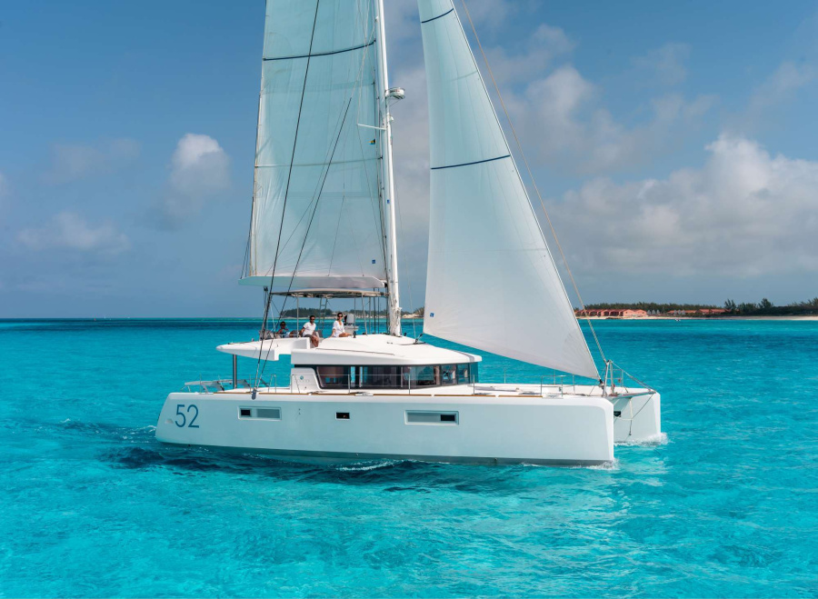 Photo #1 - Catamaran 48-52 ft. (Cat 48-52 ft.) en Tortola - 54890