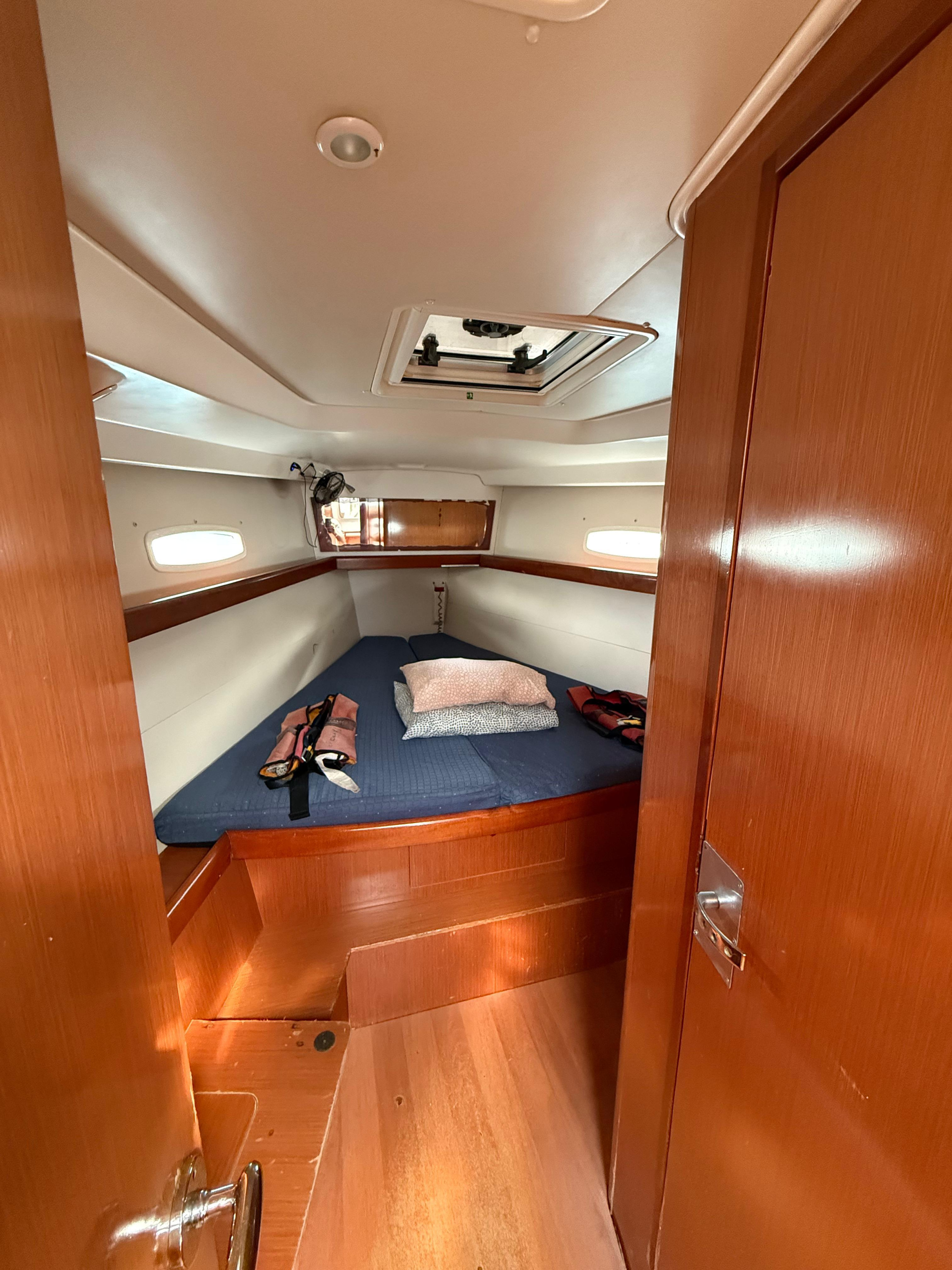 Photo #12 - Oceanis 43 (Alboran XXX Cubalibre) in Palma - 47300
