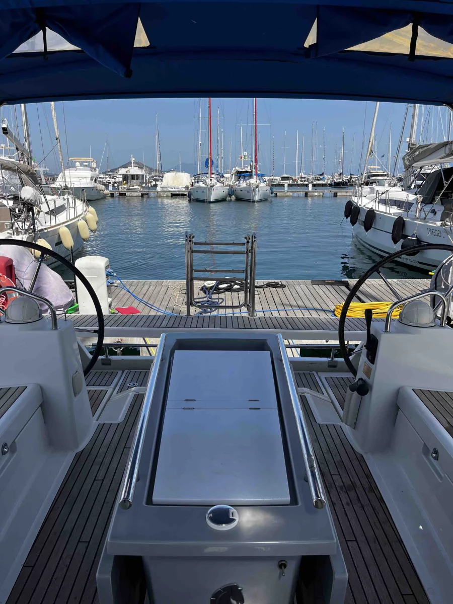 Oceanis 48 (Erikoussa)  - 4