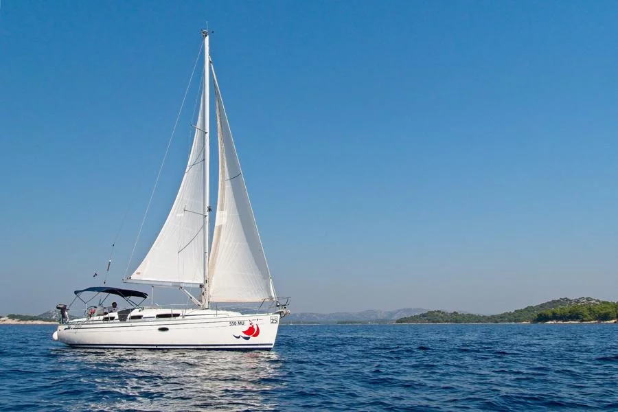 Bavaria 35 Cruiser (MH 25)  - 3