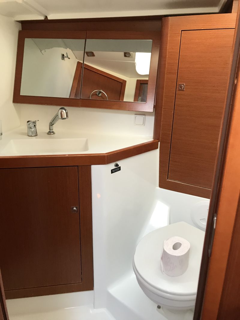 Photo #8 - Oceanis 45 (Alboran XXXIV Nini) in Palma - 48164