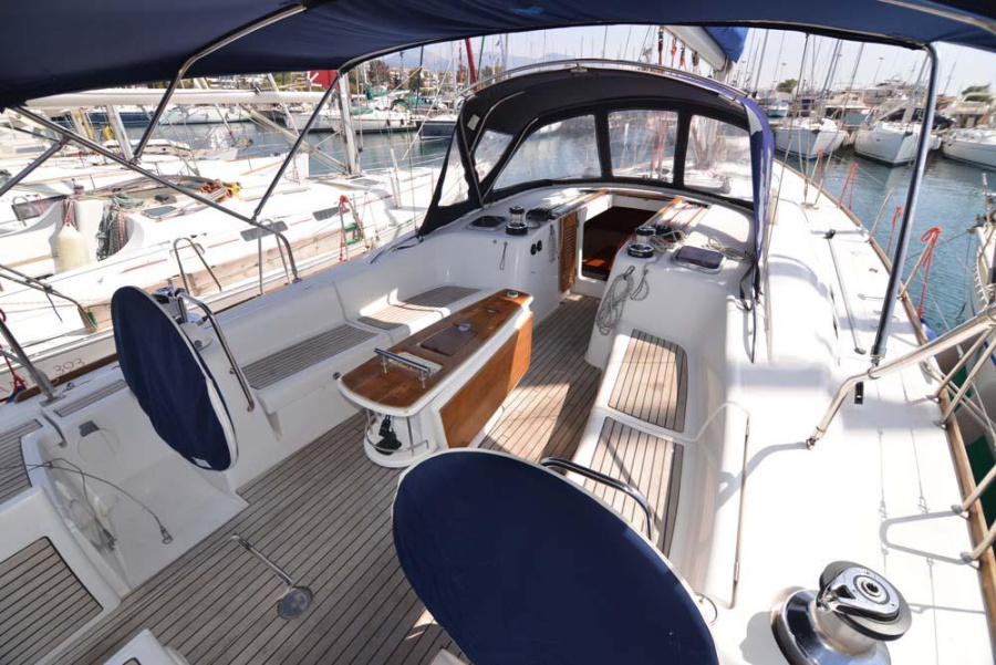 Photo #3 - Oceanis 54 (Captain John) in Atene - 48513