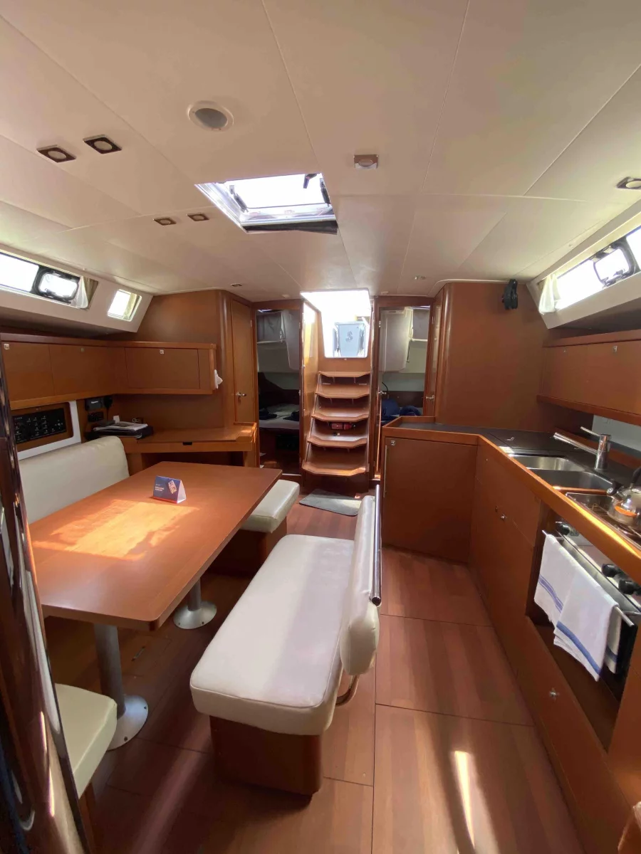 Oceanis 45 (Bella)  - 3