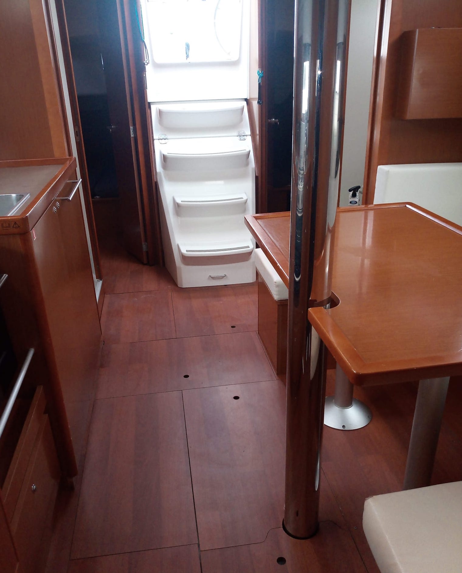 Photo #6 - Oceanis 38 (Monica) in Cannigione - 48586