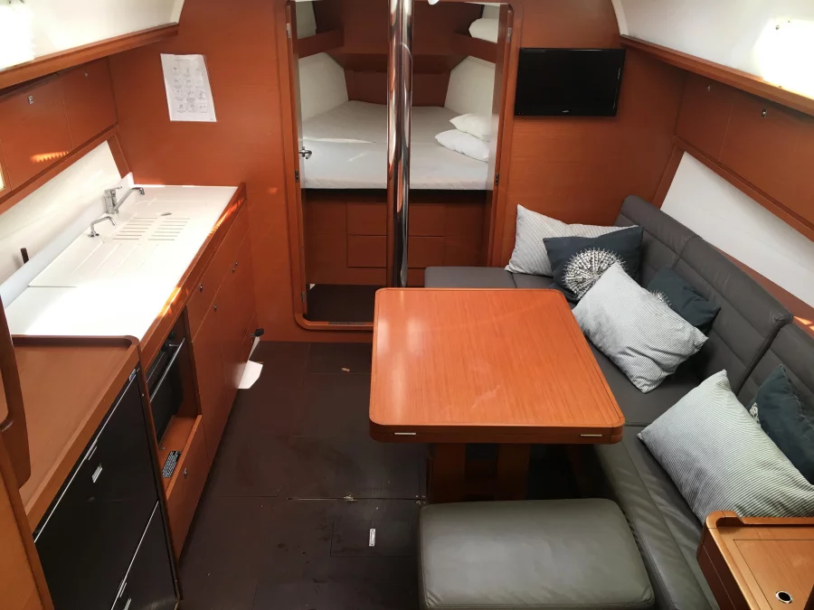 Dufour 382 Grand Large (Avanti)  - 11