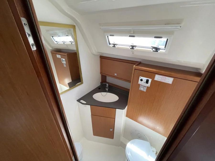 Bavaria Cruiser 51 (Anemone)  - 9