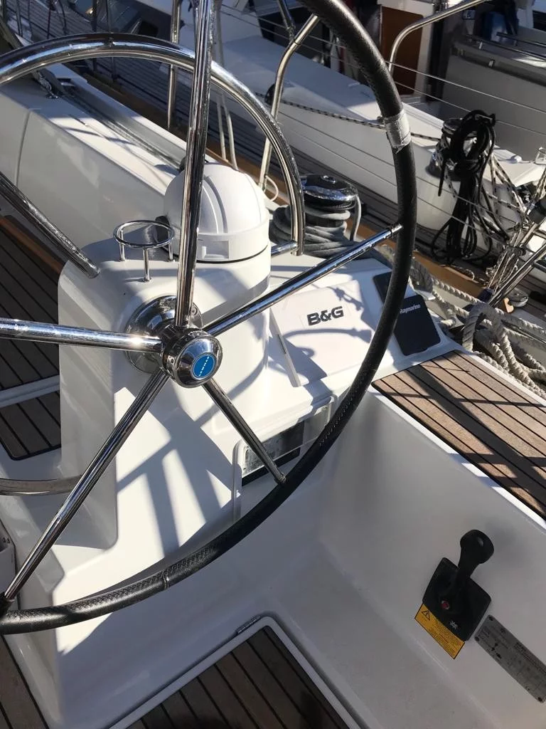 Sun Odyssey 519 (Alboran Bourbon)  - 8