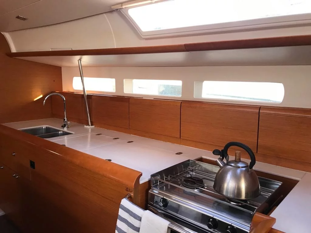Sun Odyssey 519 (Alboran Bourbon)  - 5