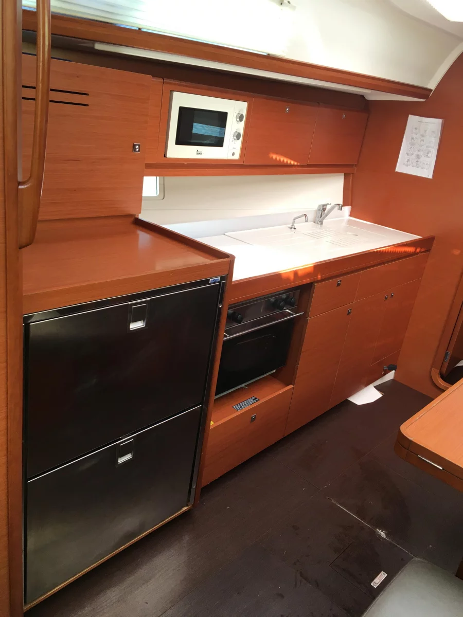 Dufour 382 Grand Large (Scafo)  - 4