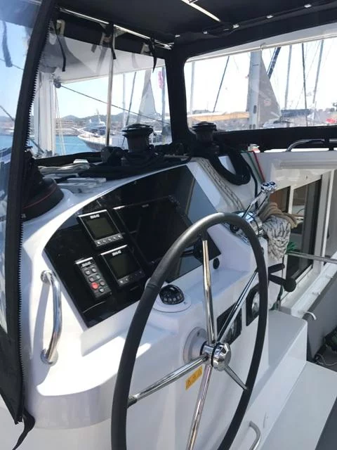 Lagoon 400 S2 (Tulip)  - 2