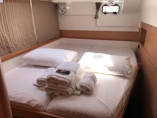 Lagoon 400 S2 (Tulip)  - 7