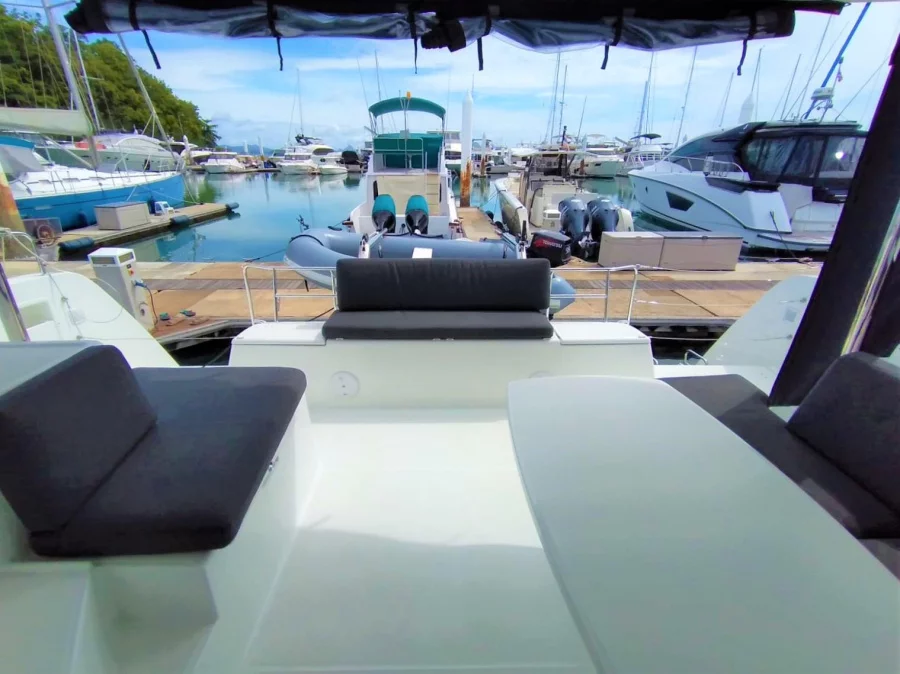Lagoon 40 (K-35)  - 6