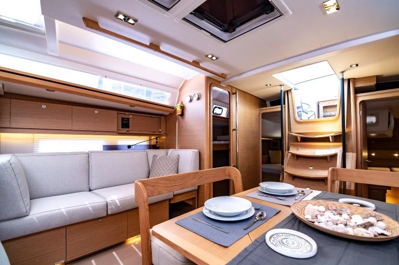 Dufour 520 GL (Blue Moon)  - 4
