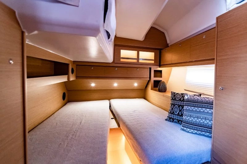 Dufour 520 GL (Blue Moon)  - 17