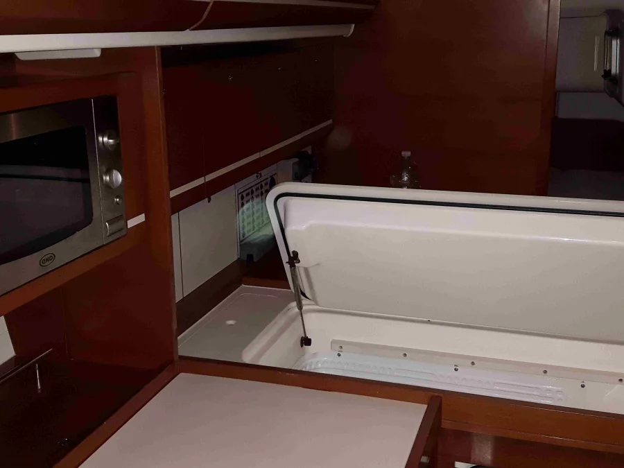 Dufour 445 Grand Large (VELAVIA)  - 18