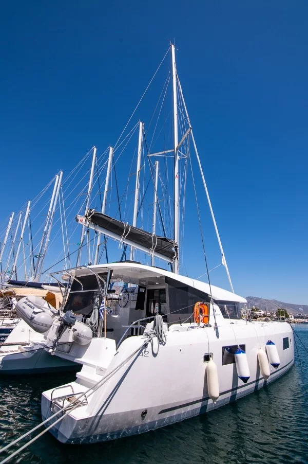 Lagoon 42 (Blue Trident)  - 0