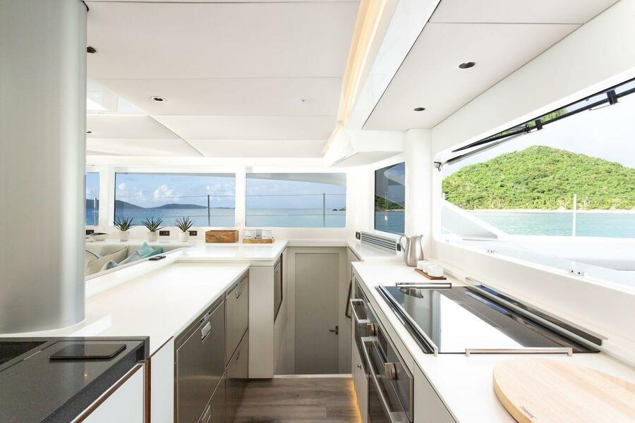 Photo #3 - VOYAGE 590 hybrid (SOL LIV) en Road Town - 52066