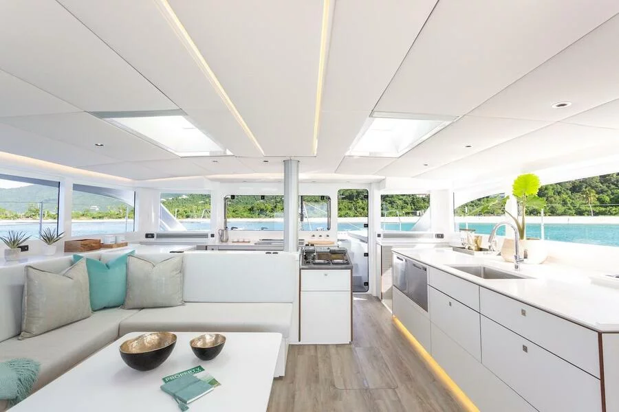 VOYAGE 590 hybrid (SOL LIV)  - 5