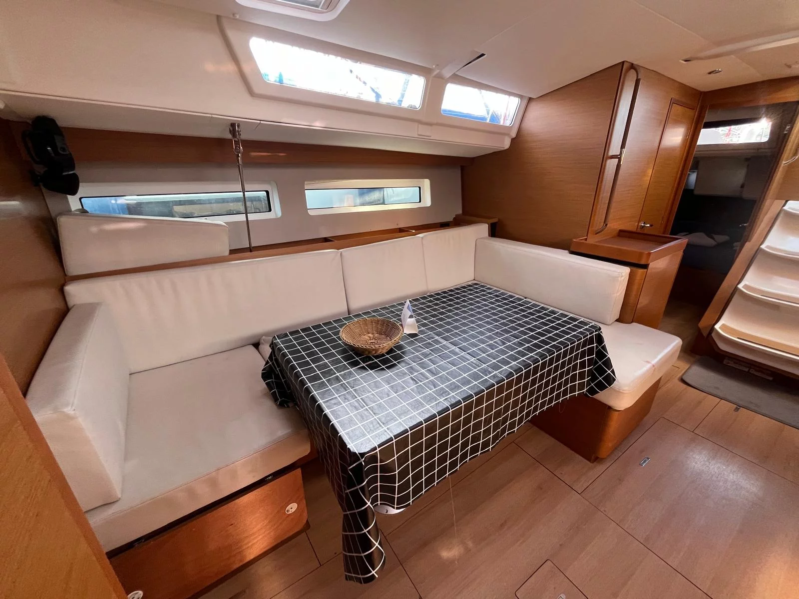 Sun Odyssey 490 (Agatha)  - 7