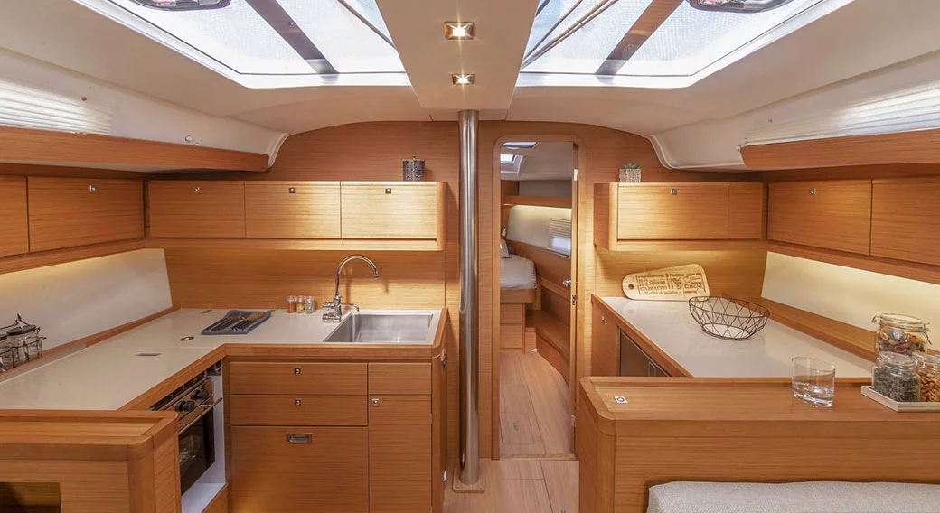Dufour 430 Grand Large (Blue Moon 2)  - 3