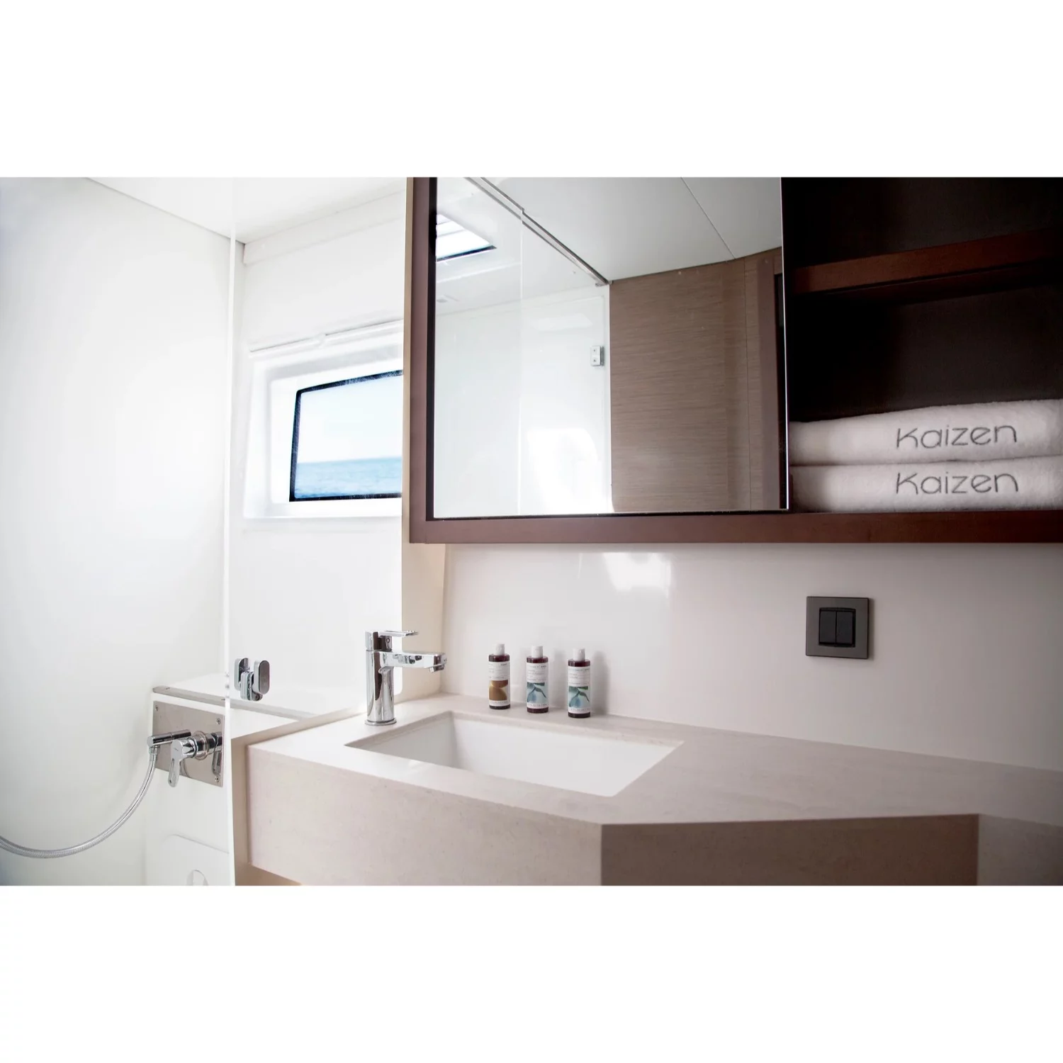 Lagoon 46 (Kaizen)  - 4