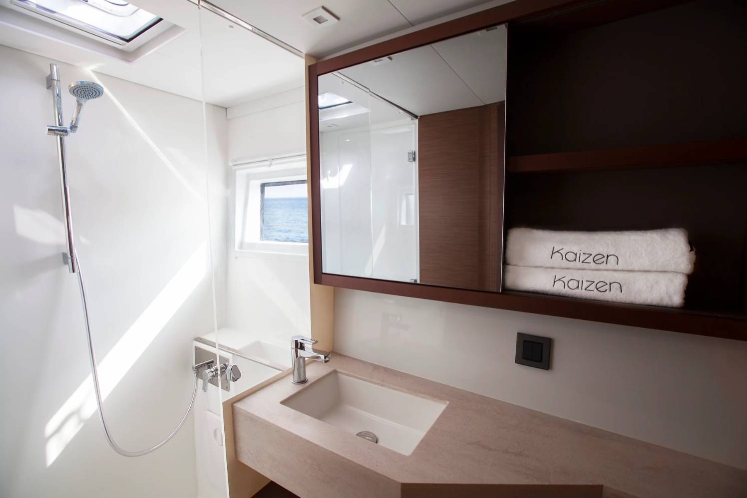 Photo #21 - Lagoon 46 (Kaizen) en Rhodes - 52792
