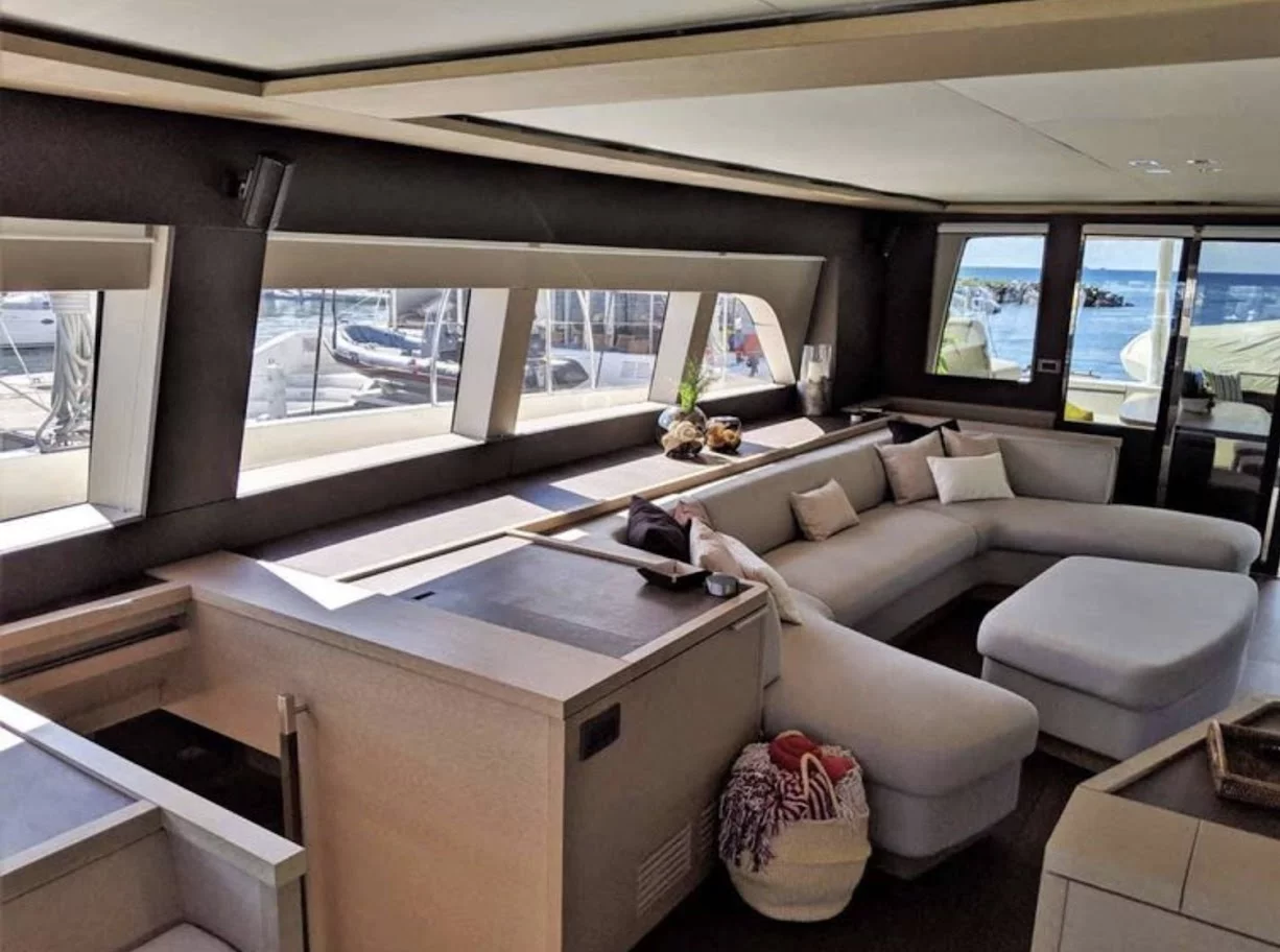Lagoon 78 Crewed (JUST MARIE II)  - 2