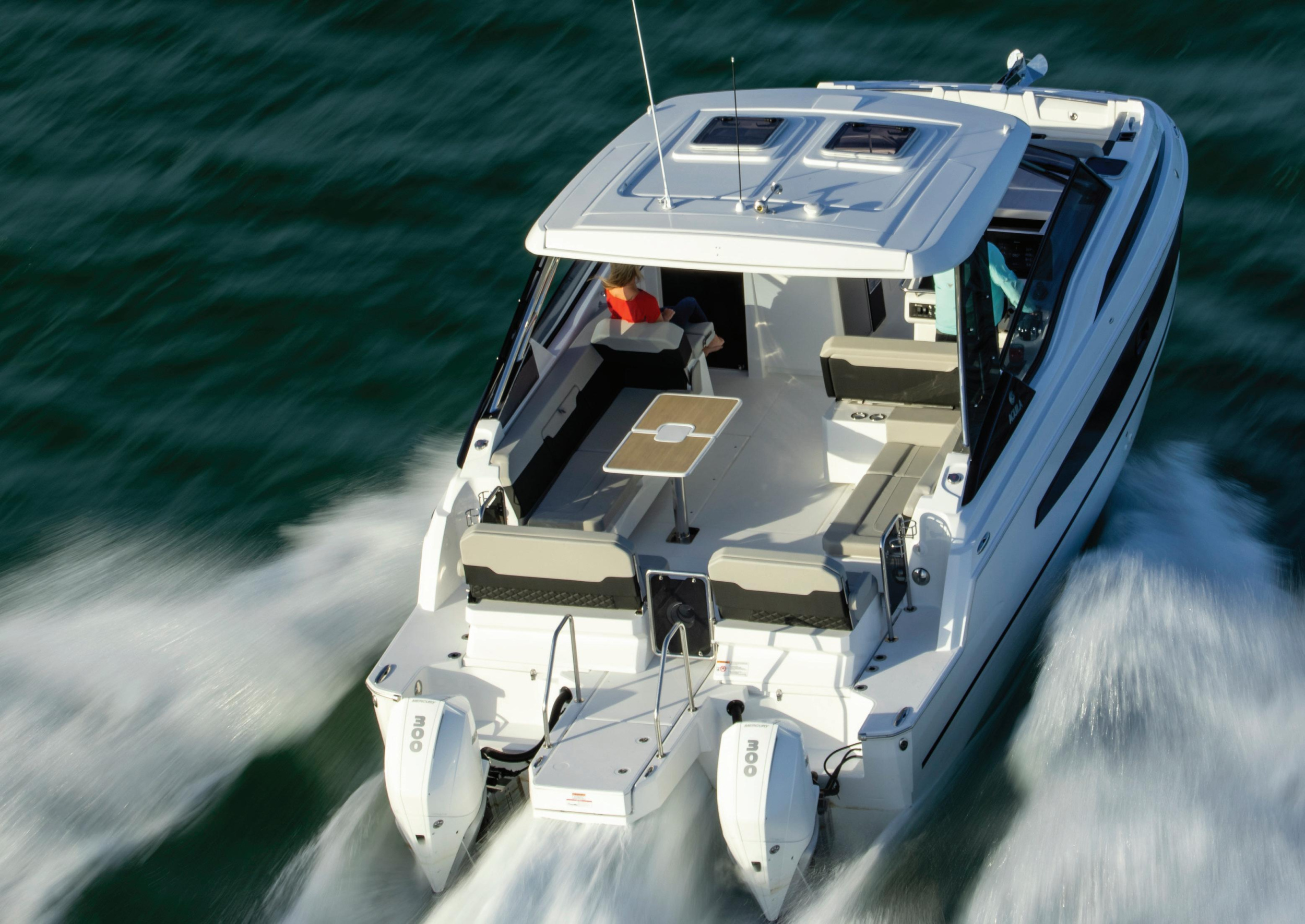 Aquila 32 — photo 2