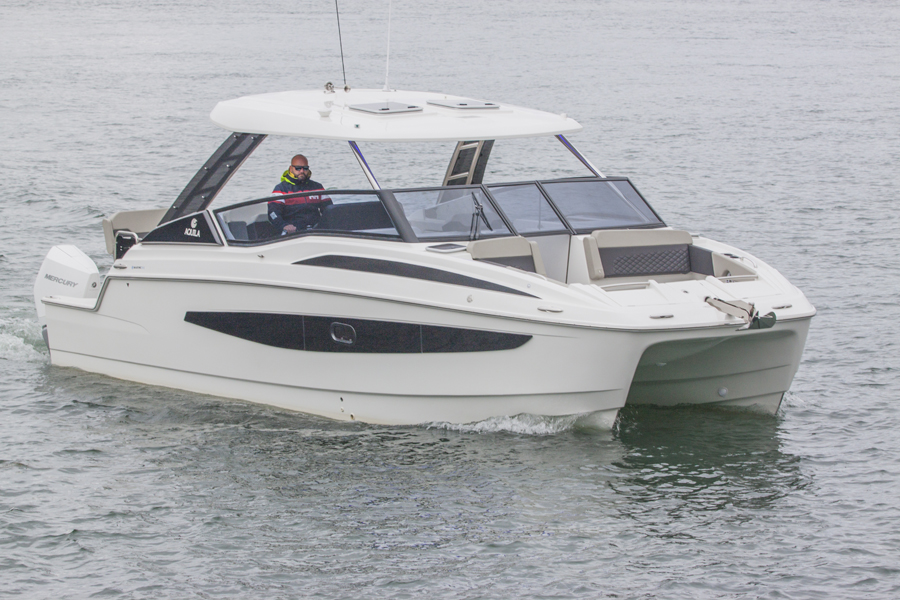 Aquila 32 — photo 1