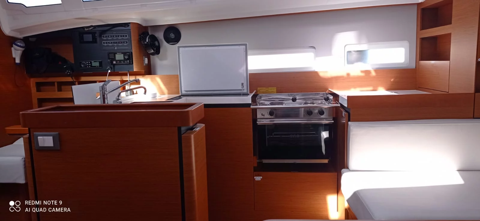 Sun Odyssey 410 (ALBORAN VERDEJO)  - 3