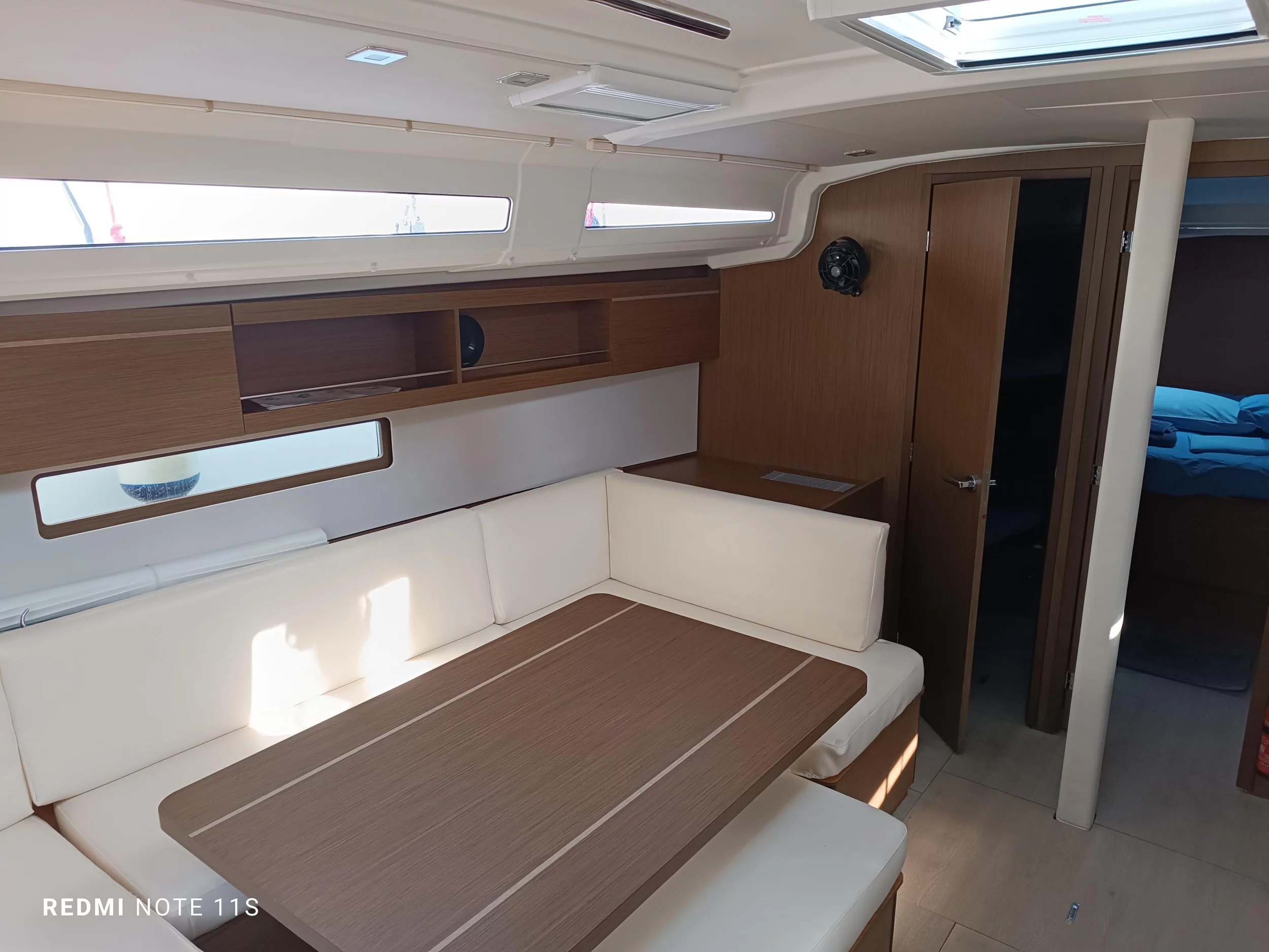 Oceanis 40.1 (Lilibet)  - 2
