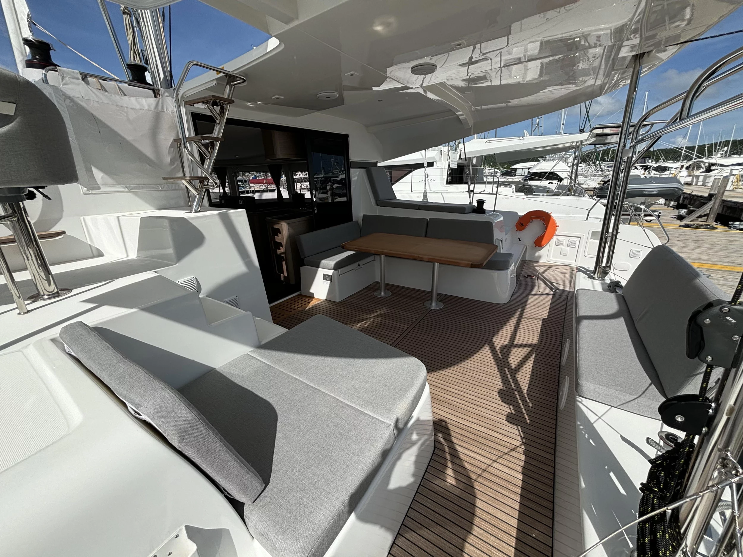Lagoon 42 (TAINA)  - 1
