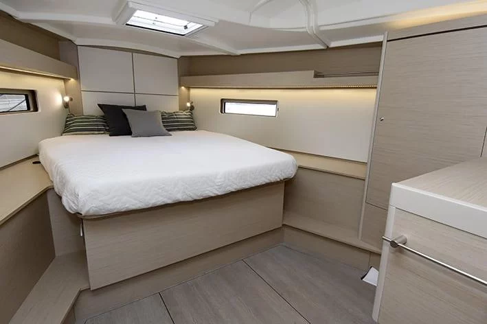 Beneteau Oceanis 40.1 FIRST LINE - Watermaker - 3 Double cabins - 1 Double bunk cabin (Madelon)  - 0