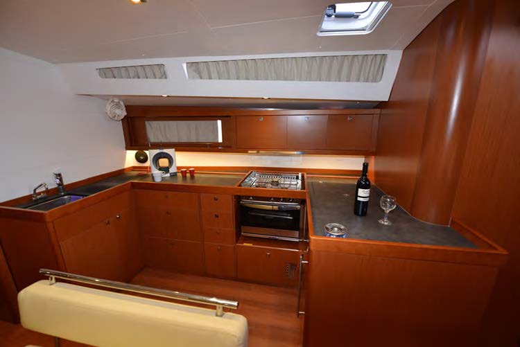 Photo #7 - Oceanis 48 (Pherousa) en Lavrion - 54637