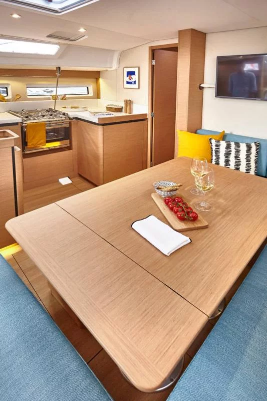 Sun Odyssey 490 (Alboran Vino Blanco)  - 12